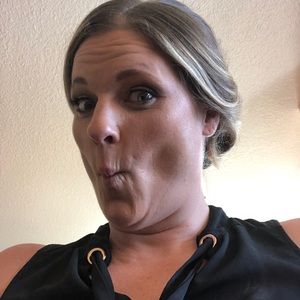 Meet your Posher, Stacey